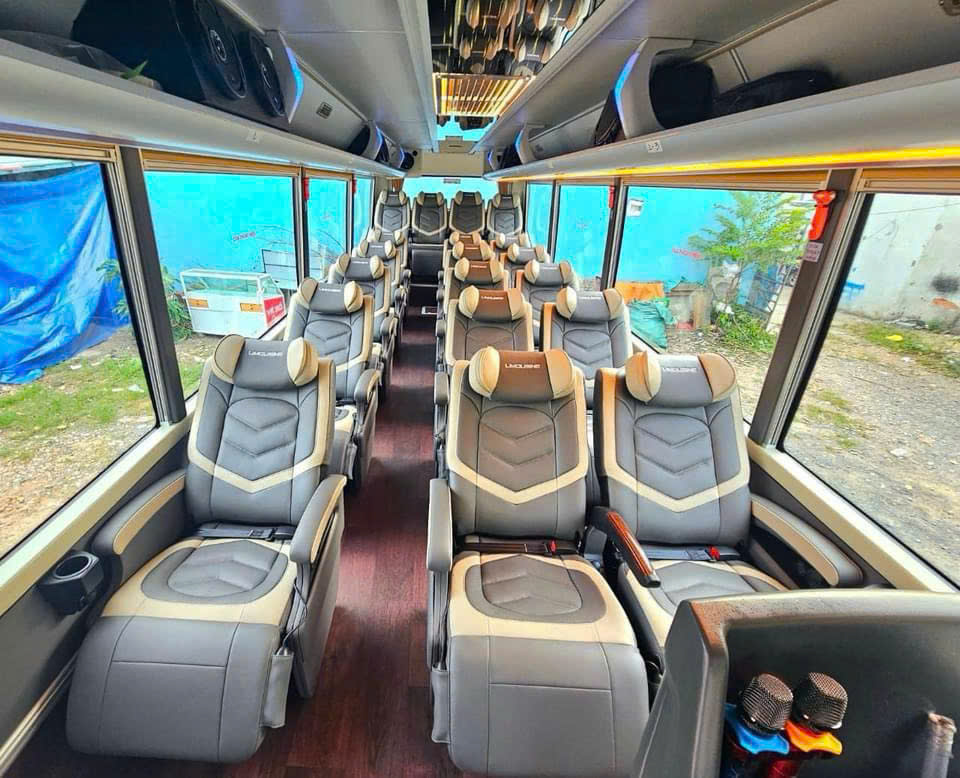 limousine bus transfer da nang